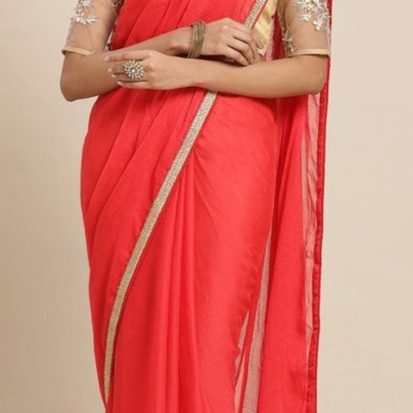 Red Chiffon Saree with Golden Border (India) - Picture 2 of 6